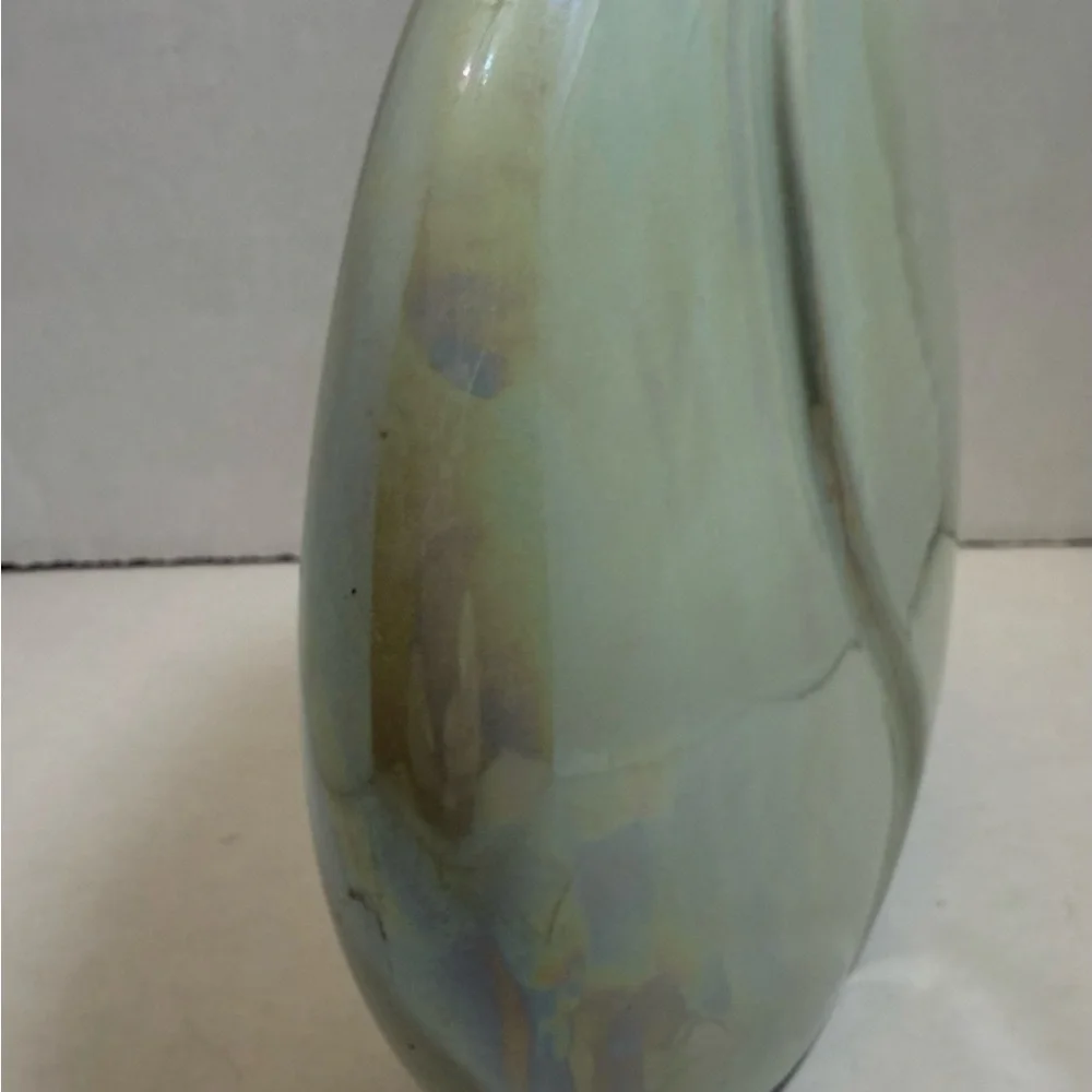 Royal Haeger, Iridescent Ceramic Vase